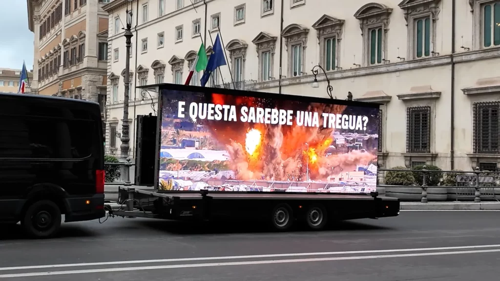 Gaza: Amnesty e Greenpeace a Palazzo Chigi: “E questa sarebbe una tregua?”