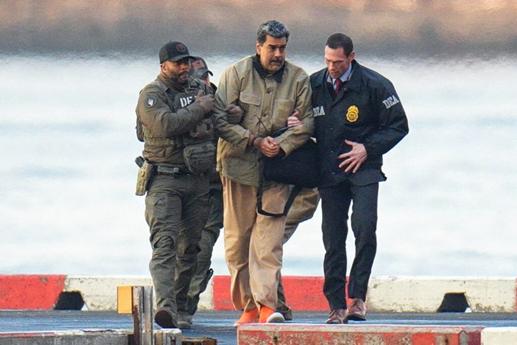 Nicolas maduro manette